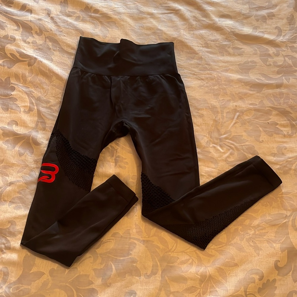 Cyclebar branded pheel legging with mesh